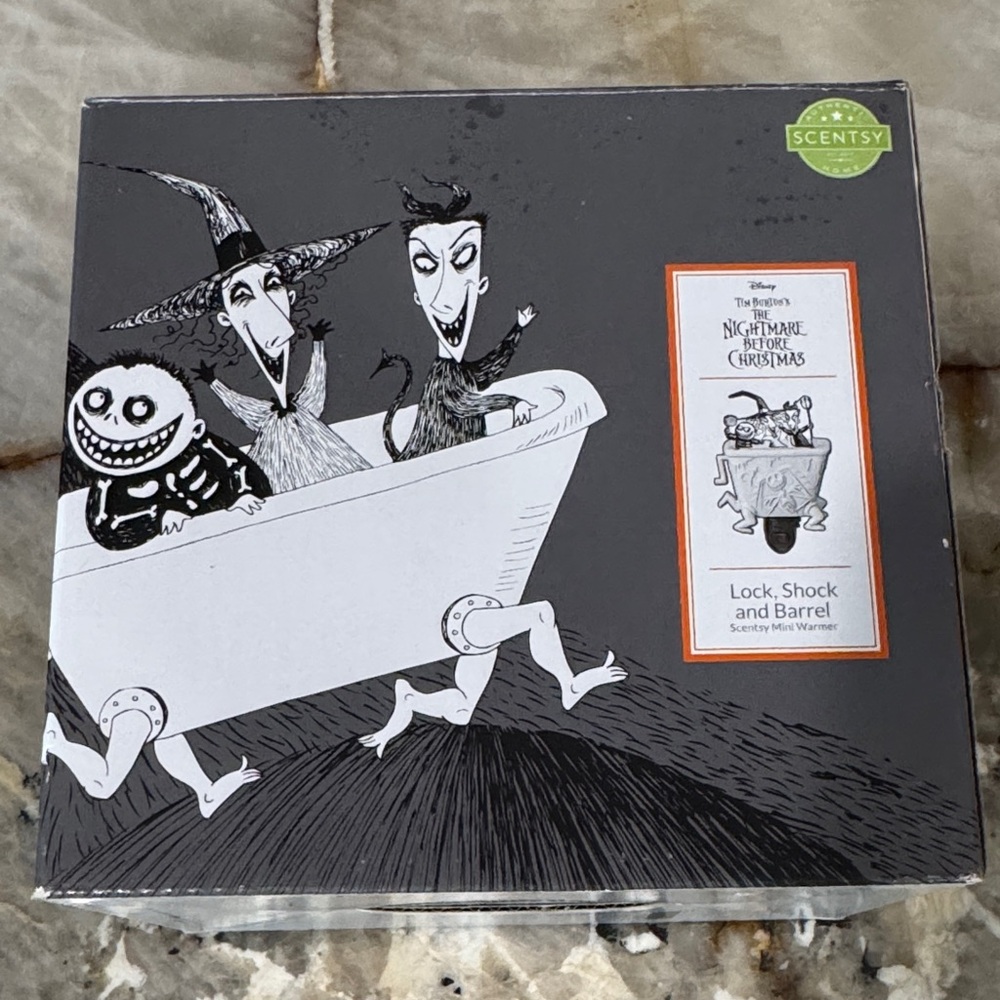 Scentsy Nightmare Before Christmas Lock, Shock, and Barrel Warmer